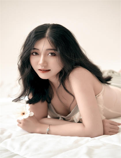 从家庭片角度解读《史前巨鲨》：的人物塑造与情感表达 ——带你领略家庭片的魅力